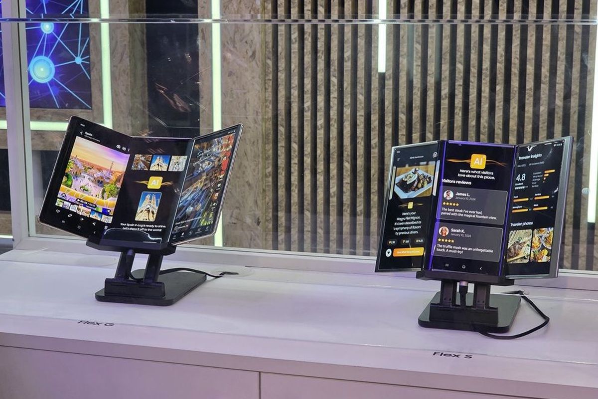Samsung Pamerkan Prototipe Ponsel Lipat Tiga di MWC 2025
